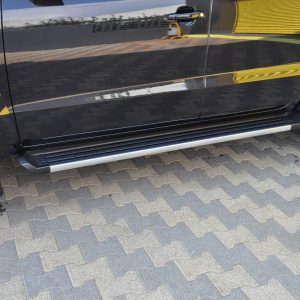 Estribos de Alumínio Isuzu D-Max 2020+