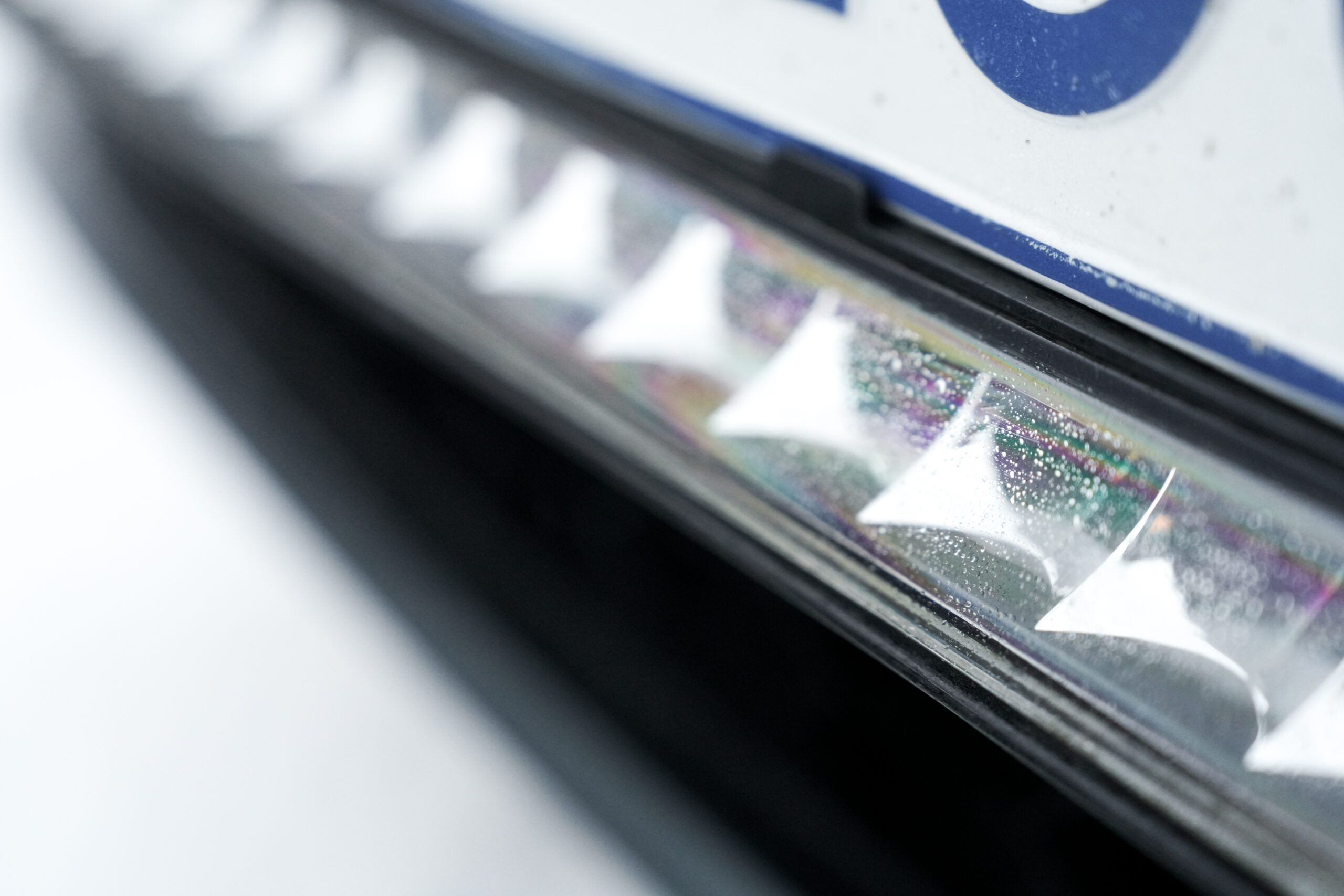Suporte de Matricula com Barra de LED de Longo Alcance Integrada