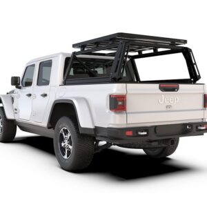 Grade de carga Pro Bed Rack Front Runner instalada na caixa de um Jeep Gladiator